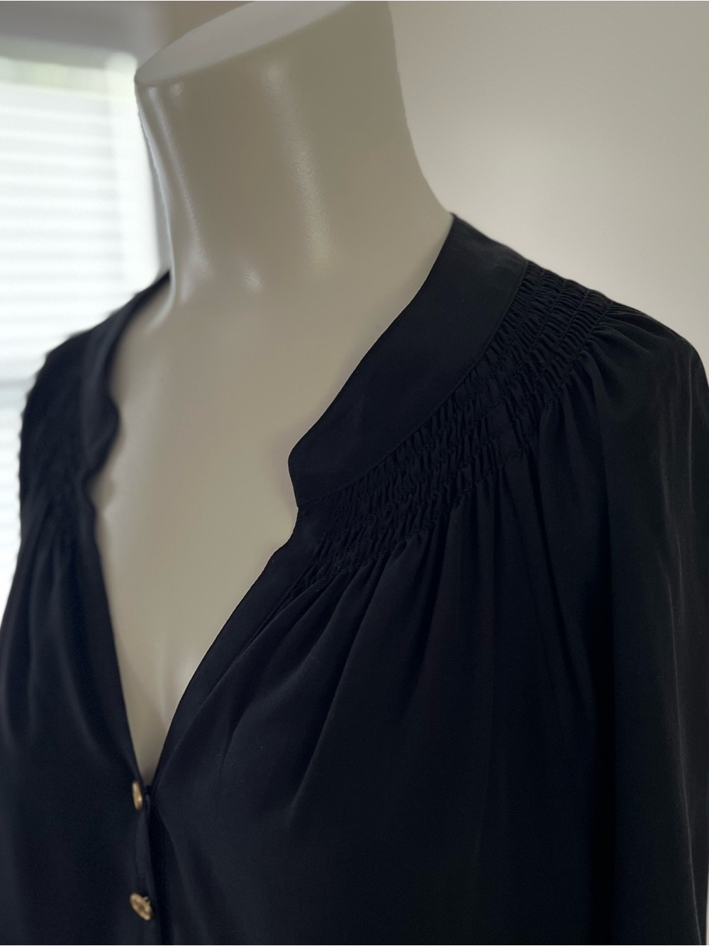 Lilly Pulitzer Elsa Silk Top Black Classic Preppy Timeless Quiet Luxury - Picture 3 of 9